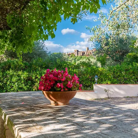 Calma Con Idromassaggio E Giardino Vicino Saturnia
